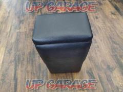 Unknown Manufacturer
Universal center console with armrest