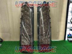 Hiace manufacturer unknown
LED tail lens
Hiace 200
