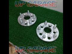 Unknown Manufacturer
100 → 114.3-5H
PCD conversion
Spacer