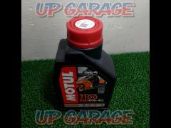 MOTUL
7100
4T
10 W 40
Engine oil for motorcycles