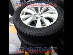 Nissan
FUGA genuine aluminum wheels + BRIDGESTONE BLIZZAK
VRX2