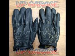 Vin & Age
Leather Gloves
Size: XL