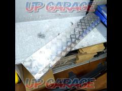 Unknown Manufacturer
Aluminum front skid plate