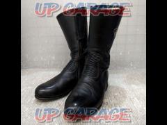 Kushitani
KWP leather boots
Size: 27.0cm