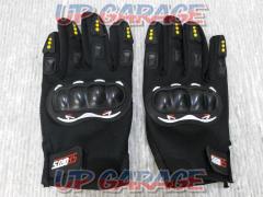 Unknown Manufacturer
Mesh glove
Size: Unknown