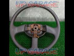 TOYOTA
Genuine steering wheel for the 130 series Hilux Surf