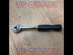 Unknown Manufacturer
8/3
Ratchet handle
With grip