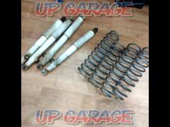 4X4 engineering
3 inches
Lift-up kit