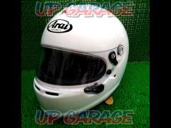 Size: XL Arai
GP-6S
Four-wheel helmet