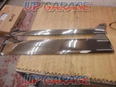 TOYOTA
Genuine front grille panel