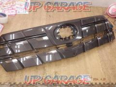 TOYOTA
Genuine front grille