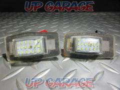 Unknown Manufacturer
Used in NB series Roadster
License plate LED light/Number plate LED light/Lens unit integrated
Right and left