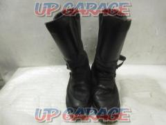 ※ current sales
BMW
VERA
GOMMA
Leather boots
(X041044)