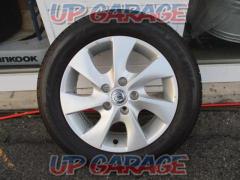 Nissan genuine
C26 Serena genuine aluminum wheels +
BRIDGESTONE
LUFT
RVⅡ