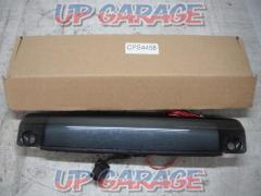 Unknown Manufacturer
High-mount stop lamp
■
Used in 80 series Harrier