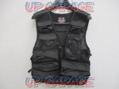 KADOYABATTLE
NUDA
Mesh vest
One-size-fits-all