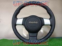 Daihatsu genuine OP
L175 Move genuine MOMO steering wheel