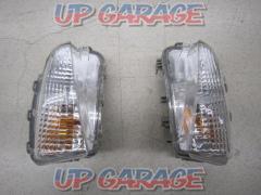 Toyota
Prius
30 series
Late version
Genuine blinker lens
Right and left
X04054