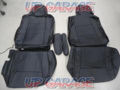 GRANDE
Excellent series
Seat Cover
(Vellfire
20 system
8-seater)
Unused
X04455