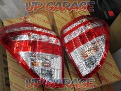 Toyota
30 series RAV4
Late genuine tail lens
Right and left