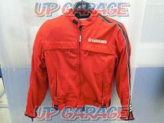 YeLLOW
CORN
76
Lubricants
Mesh jacket
Size: M
