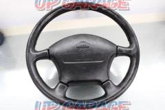 Nissan genuine
Leather steering wheel
[Skyline GT-R
BCNR33
The previous fiscal year]