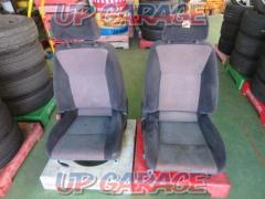 Nissan
Stagea
C34
Genuine reclining seat
Right and left
