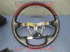 LEXUS
LS460
Previous period
Genuine wood combination steering wheel