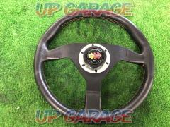 MOMO leather steering wheel
(VELOSE
RACING
V-2?) 32Φ