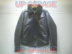 DEGNER (Degner)
Leather jacket
Size: unknown