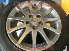 Toyota Genuine
17 Crown genuine spoke wheels