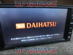Daihatsu Genuine Daihatsu (manufactured by Clarion)
86100-B2020
2010 model
One Seg / CD / Front AUX compatible