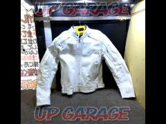 GENUINE
Lether
Punching leather jacket
[Size L]