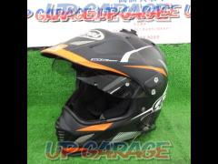 Riders size: 61.62cm Arai Tourcross III
Full-face helmet