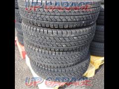 2021 studless tire set of 4 BRIDGESTONE BLIZZAK
VL1