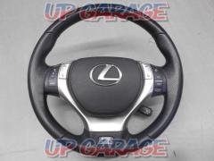 LEXUS
GS Sports genuine
Leather steering wheel