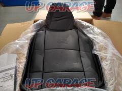 GARSON
DAD Seat Cover
Comfort
Monogram
Product number: KD0953 Mira e:S
LA 350 S / LA 360 S