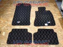 BMW
5 Series
G30
Right-hand drive
AT car
M Sports
Genuine floor mat
Set of 4