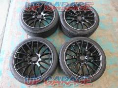RAYS HOMURA
2×9+NITTONT555
G2
245 / 40R20
Made in 18 years
4 pieces set