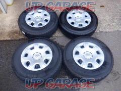 8 Toyota Genuine
Hiace / 200 system
Genuine steel wheels + DUNLOPSP175
