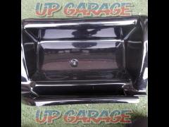 Unknown Manufacturer
Glove box with knee rest
200 series Hiace / Standard body