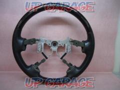 Toyota
200 series
Hiace
Genuine combination steering wheel