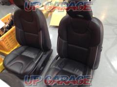 In-store products
Volvo
V40
Genuine
Electric sheet
※ left and right set