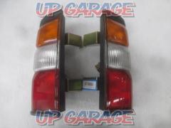 NISSAN (Nissan)
Safari/Y61
Super Spirit (2Dr)
Genuine tail lamp
Right and left