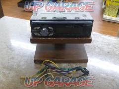 carrozzeria
DEH-470
CD / USB / AUX / MP3 / WMA
Made in 2011