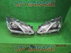 TOYOTA
Genuine headlight left and right set
Crown / 210 system
Previous period
KOITO
30-401