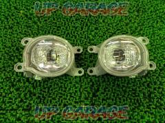 Toyota genuine
200 series
Corolla
LED fog lamp
Right and left