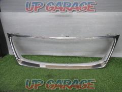 Toyota original (TOYOTA)
Only the IS genuine front grill area