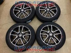 American
Racing (American Racing)
BRAT
+
DUNLOP (Dunlop)
ENASAVE
EC202L
155 / 65R14
 tire new goods!