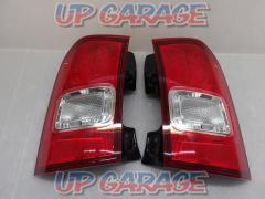 Suzuki genuine
Tail lens: outer side
Ignis / FF21S